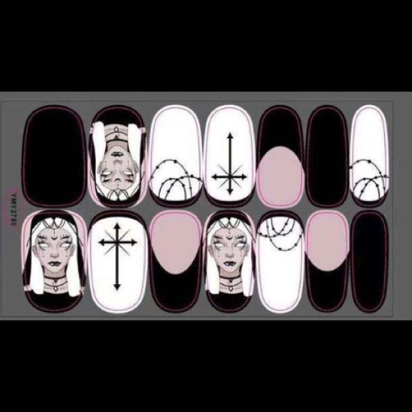 8 for $40 Nail Wraps: Gothic Sin Nail Wrap - Picture 1 of 2